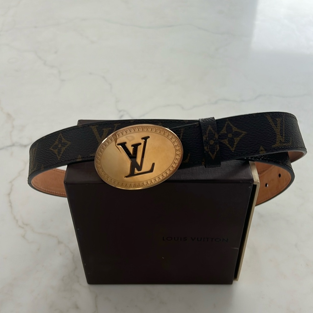 Louis Vuitton belt